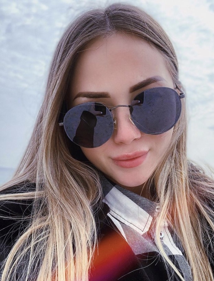 🎥 Карина привлекальеная девушка из Железногорск-илимский цена от 4000 руб