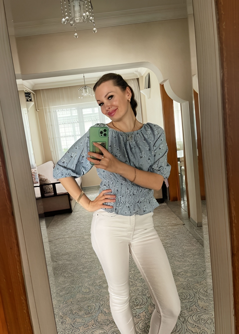 Индивидуалка Арина, доступна для личного знакомства от 6000 руб