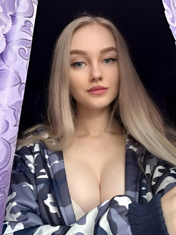 Эрика привлекательная девушка из Железногорск-илимский цена от 10000 руб