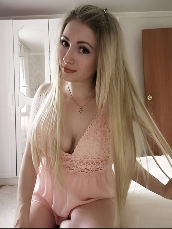 Искра привлекательная девушка из Железногорск-илимский цена от 5000 руб