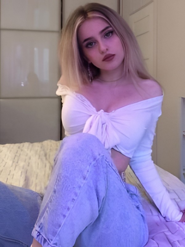 Ната привлекательная девушка из Железногорск-илимский цена от 3000 руб