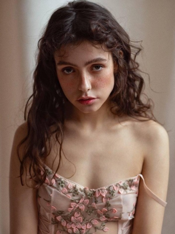 Владлена привлекательная девушка из Железногорск-илимский цена от 6000 руб